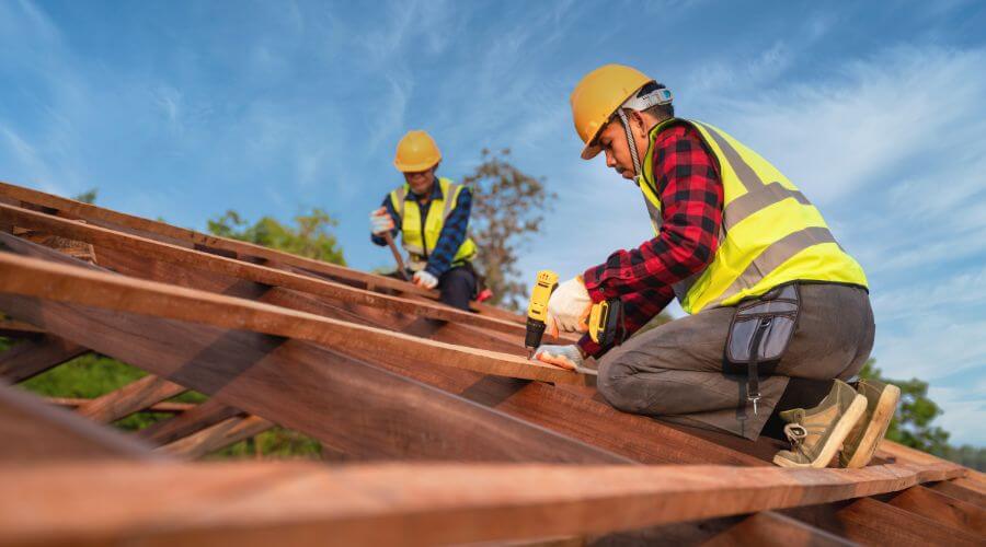 Professional residential roofers in Des Lacs, ND